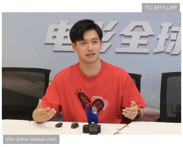 中国赛车手周冠宇：上海站的加油声是我职业生涯最难忘的回忆。
